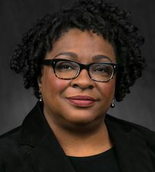 Sheila Ireland headshot. 
