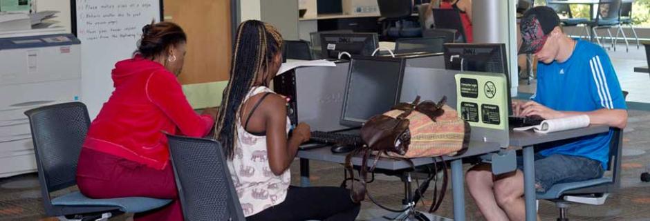 Students using computers in a campus computer lab